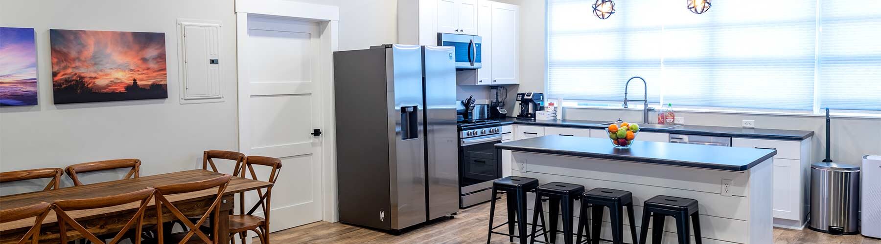 old-deshler-library-vacation-home-rental-nebraska-kitchen